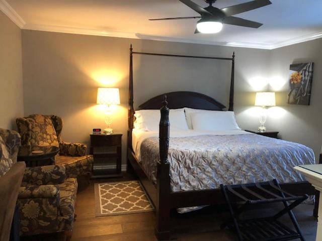 Casa Blanca Boutique Bed & Breakfast Niagara-on-the-Lake Екстериор снимка